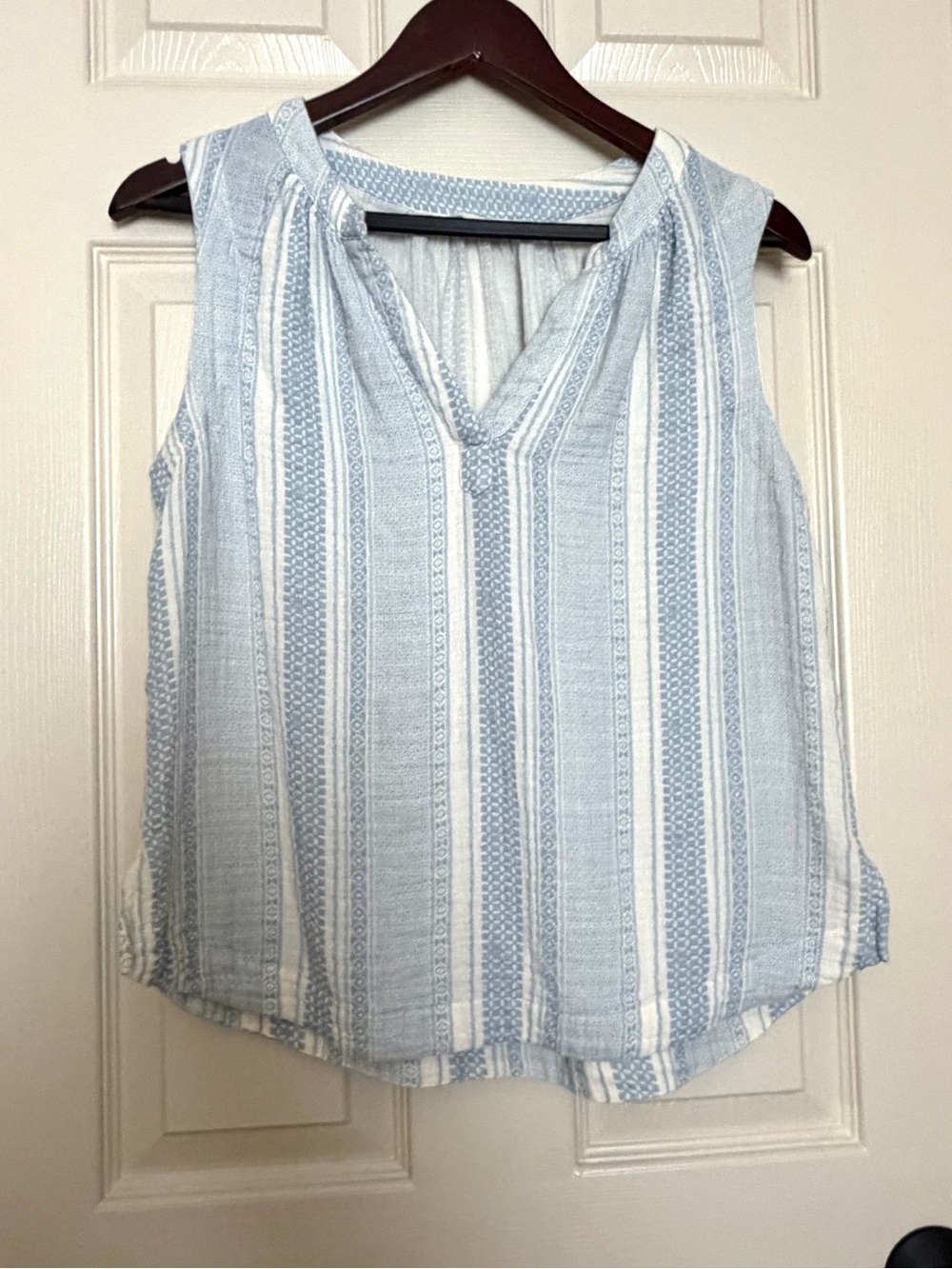 Lucky Brand Sleeveless V-Neck Striped Tank Top